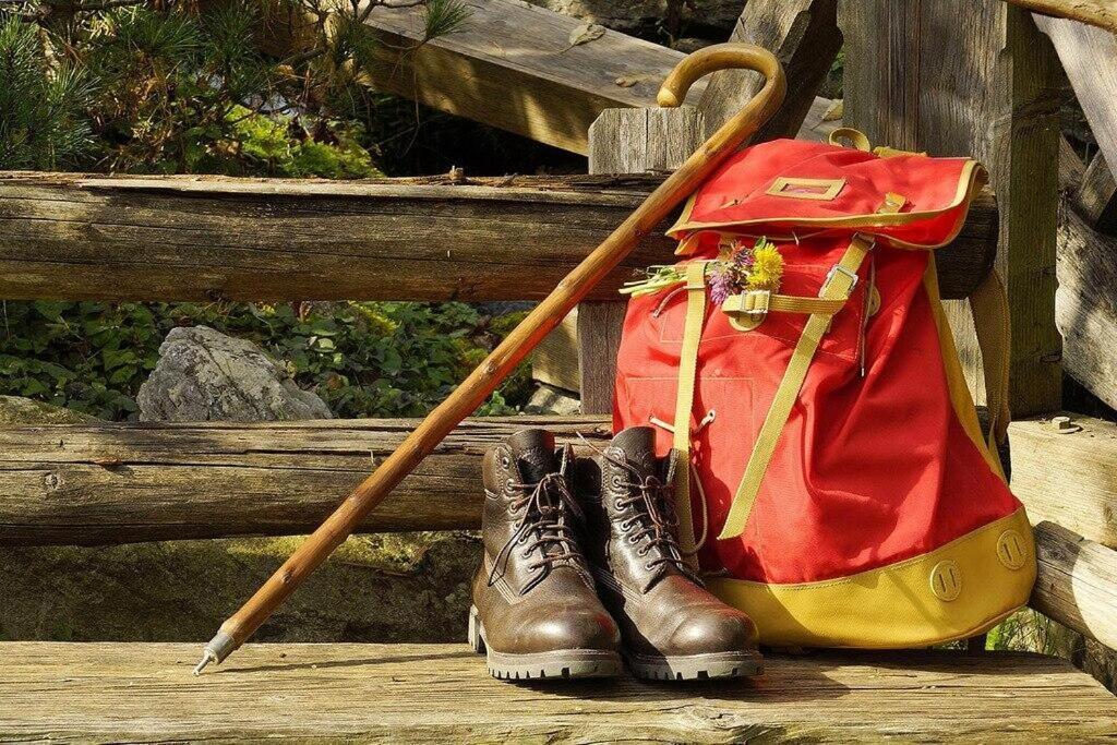 فيلا Diese Einfache Unterkunft- Bergheimat Ist Nur Fuer Backpacker- Rucksacktouristen Und Radfahrer - Huettenfeeling Im Backpackerhoues- Ganz Einfach - Ganz Unkompliziert - Ganz Relaxd Linthal المظهر الخارجي الصورة