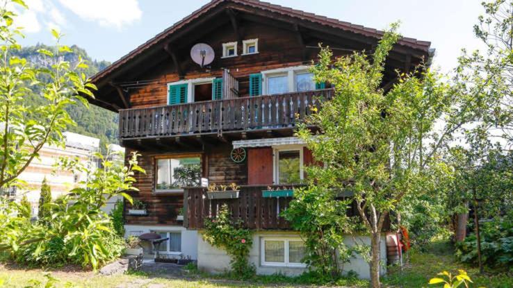 فيلا Diese Einfache Unterkunft- Bergheimat Ist Nur Fuer Backpacker- Rucksacktouristen Und Radfahrer - Huettenfeeling Im Backpackerhoues- Ganz Einfach - Ganz Unkompliziert - Ganz Relaxd Linthal المظهر الخارجي الصورة