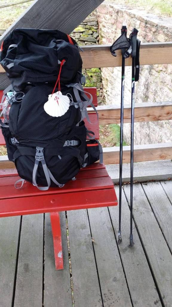 فيلا Diese Einfache Unterkunft- Bergheimat Ist Nur Fuer Backpacker- Rucksacktouristen Und Radfahrer - Huettenfeeling Im Backpackerhoues- Ganz Einfach - Ganz Unkompliziert - Ganz Relaxd Linthal المظهر الخارجي الصورة